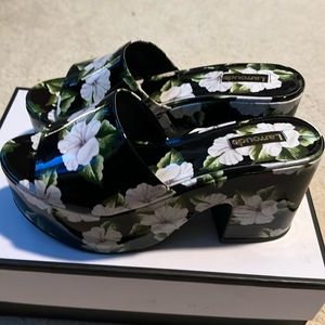 Larroude platform shoes